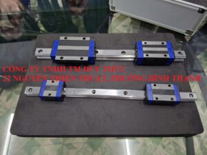 Thanh trượt vít me UBC